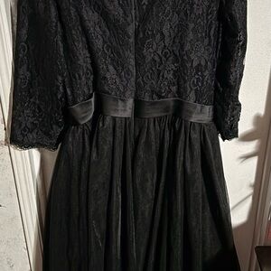 Chic Long Sleeve Black Lace Dress
